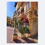 Seafront 4-bed Townhouse With Breathtaking Views Dom wakacyjny