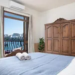 Case de vacanță Seafront 4-bed Townhouse With Breathtaking Views