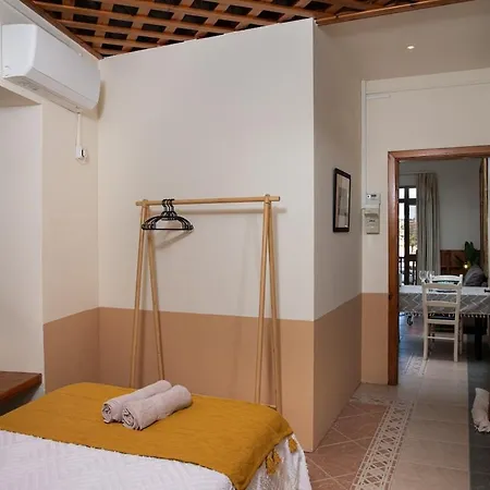 Seafront 4-bed Townhouse With Breathtaking Views Nyaraló