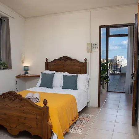 Seafront 4-Bedroom Townhouse With Panoramic Views Iz-Zlielaq