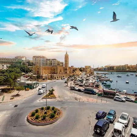 Seafront 4-Bedroom Townhouse With Panoramic Views Iz-Zlielaq
