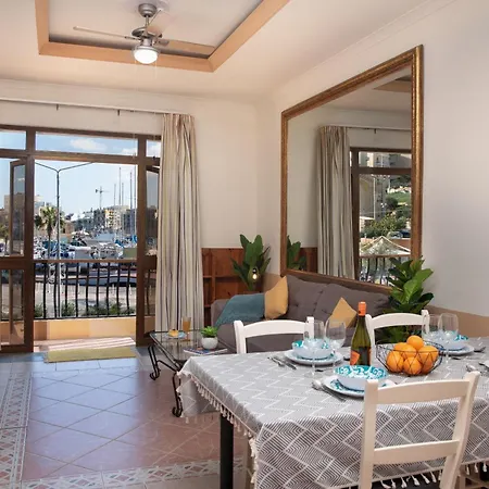 Seafront 4-Bedroom Townhouse With Panoramic Views Tatil Evi