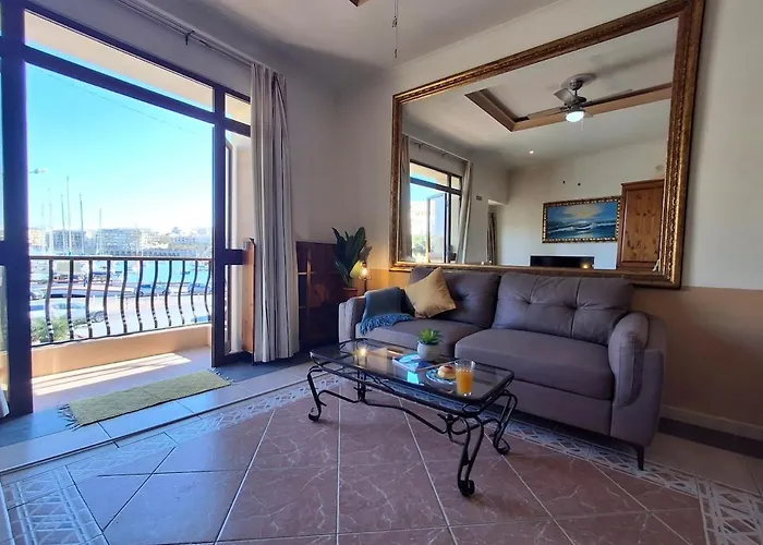 Casa vacanze Seafront 4-bed Townhouse With Breathtaking Views *