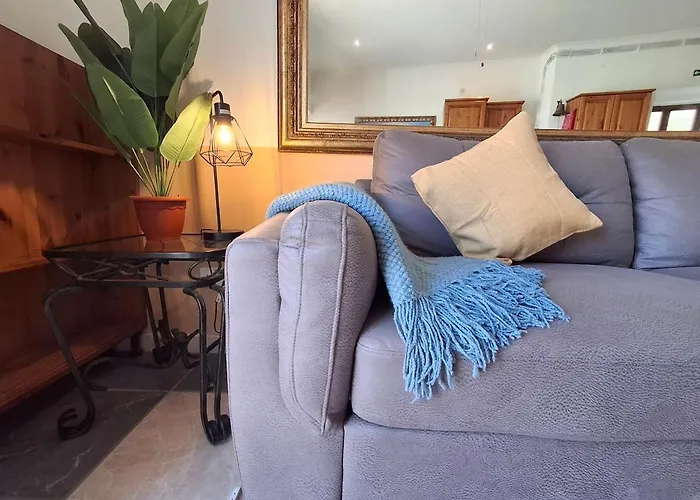 Seafront 4-bed Townhouse With Breathtaking Views * Iz-Zlielaq