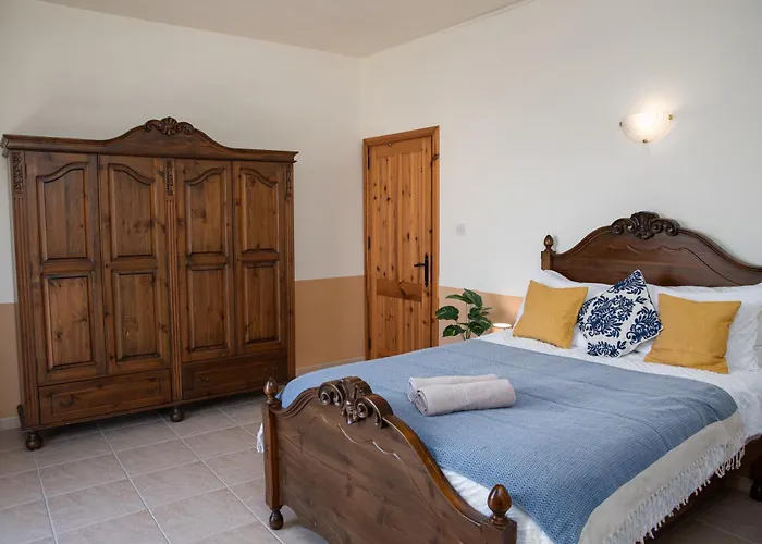 Seafront 4-bed Townhouse With Breathtaking Views Casa vacanze *