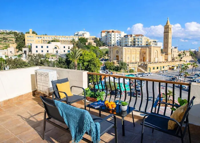 Casa vacanze Seafront 4-bed Townhouse With Breathtaking Views Iz-Zlielaq